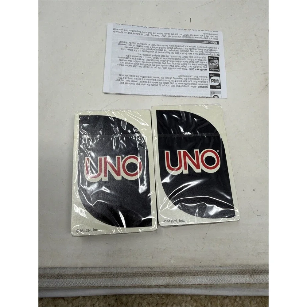 UNO 40th Anniversary 2010 Edition Mattel 108 Cards RETRO Card Game New